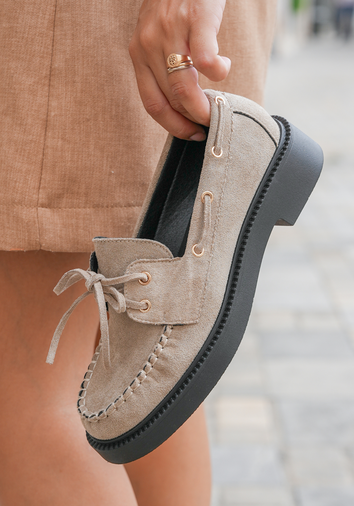 DERBIES BEIGE – ÉLÉGANCE DÉCONTRACTÉE - Casualmode.fr