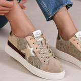 BASKETS TAUPE AVEC ÉTOILE DORÉE - Casualmode.fr