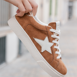 BASKETS CAMEL EN SUÉDINE ÉTOILE BLANCHE - Casualmode.fr
