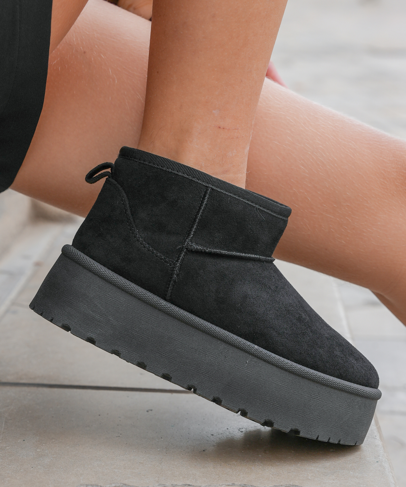 BOTTINES FOURRÉES PLATEFORME NOIRES - Casualmode.fr