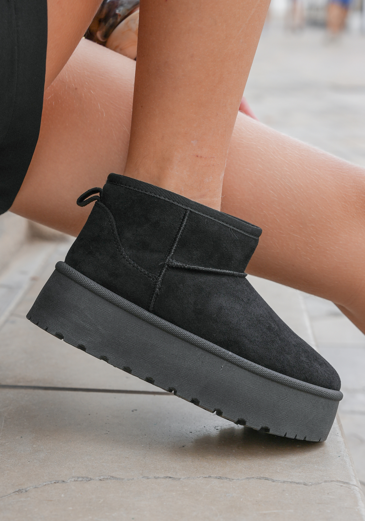 BOTTINES FOURRÉES PLATEFORME NOIRES - Casualmode.fr