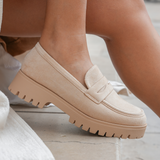 MOCASSINS BEIGE À SEMELLE CRANTÉE - Casualmode.fr