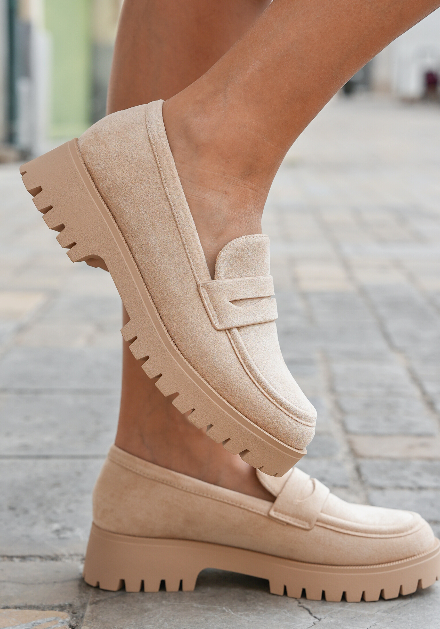 MOCASSINS BEIGE À SEMELLE CRANTÉE - Casualmode.fr