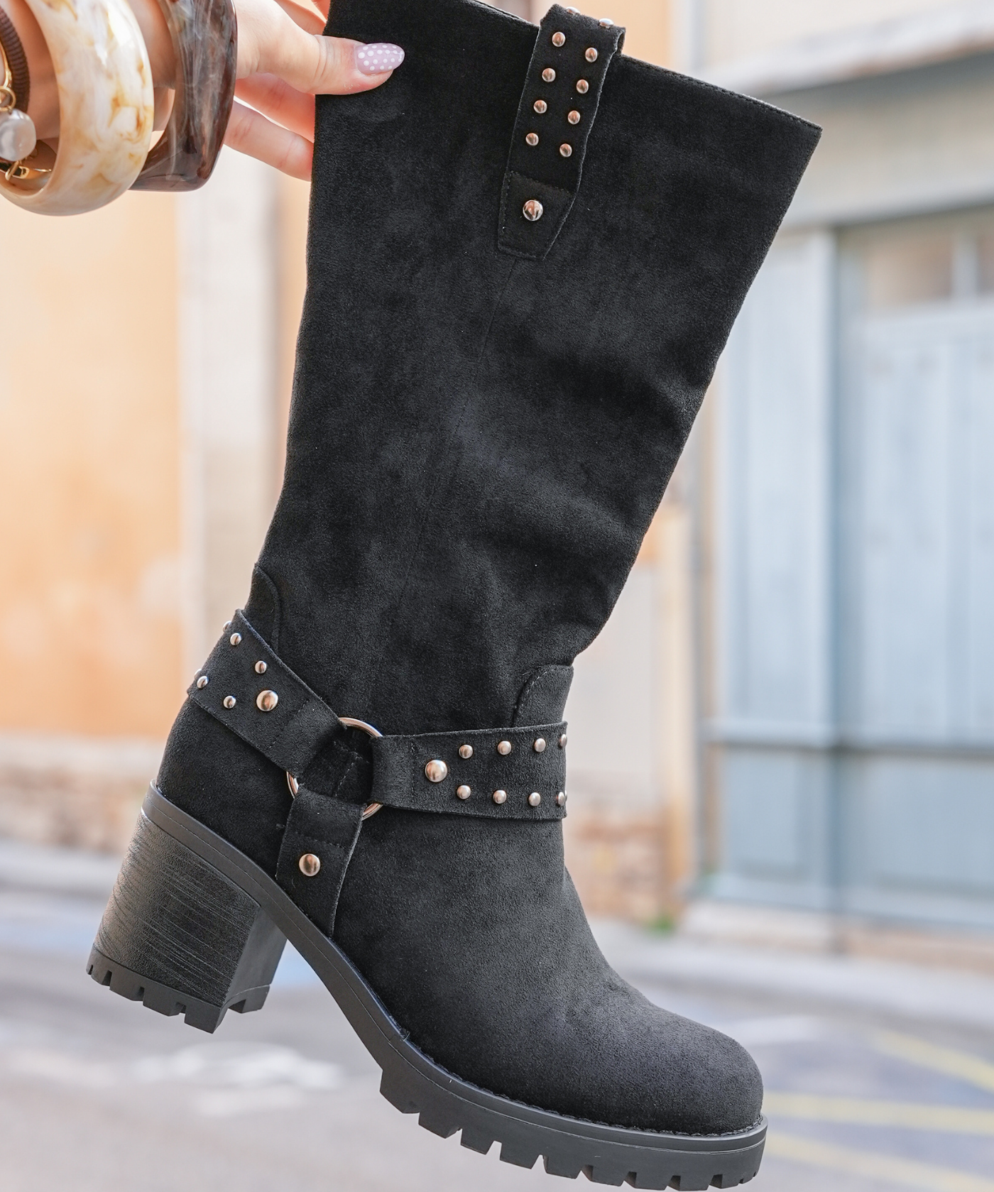 BOTTES NOIRES À TALONS AVEC STUDS - Casualmode.fr