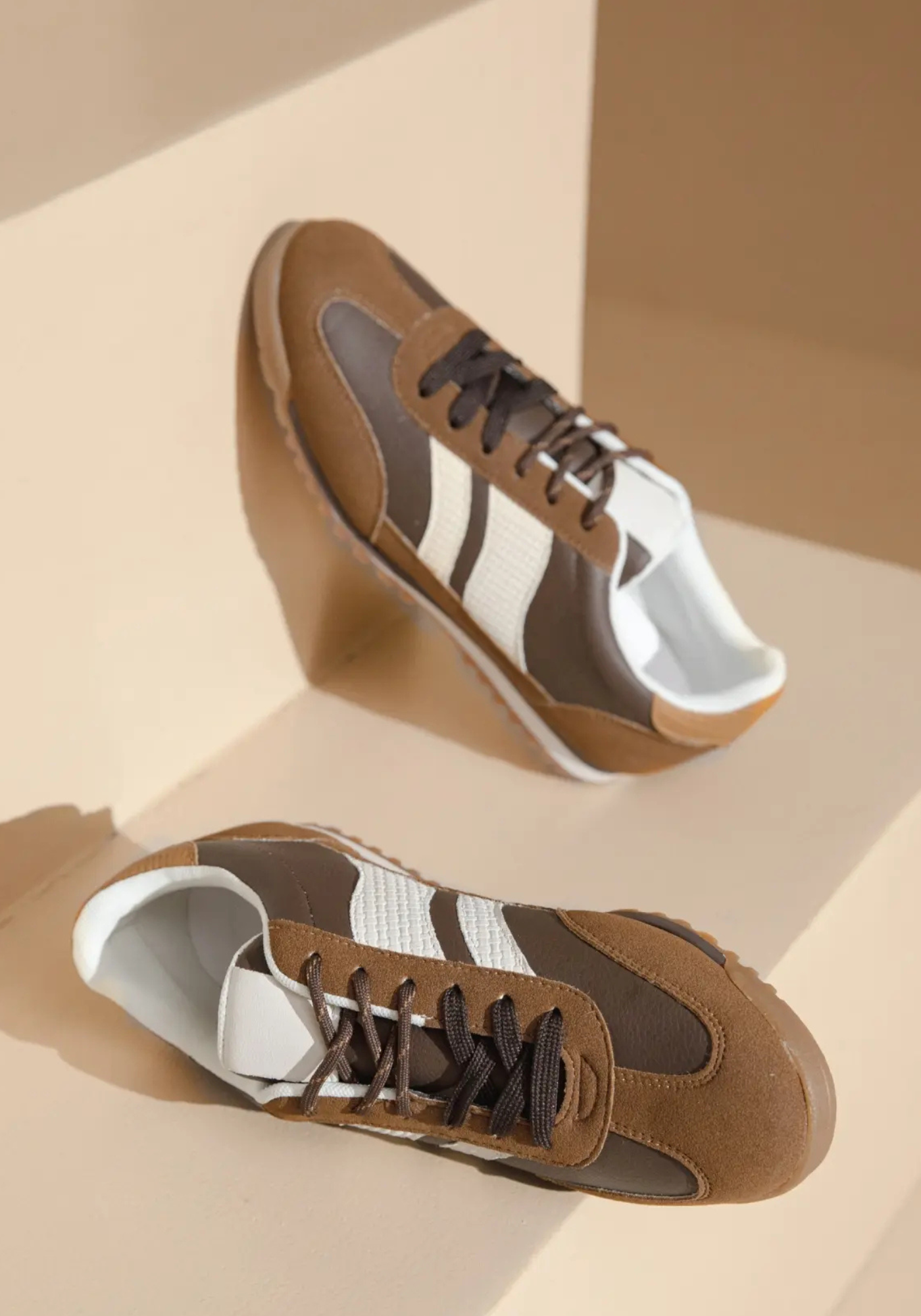 BASKETS FEMME MARRON A LACETS - Casualmode.fr