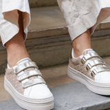 BASKETS PLATFORM BEIGE ET BLANCHE À SCRATCH - Casualmode.fr